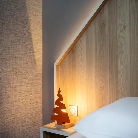 Base Camp Hotel