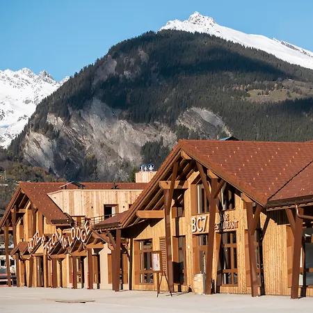 Hotel Base Camp 3*