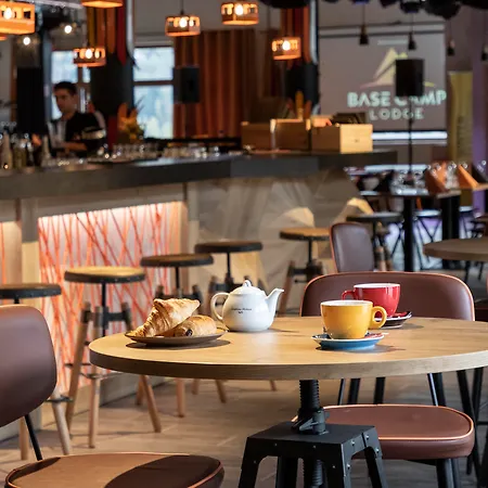 Hotel Base Camp Bourg-Saint-Maurice